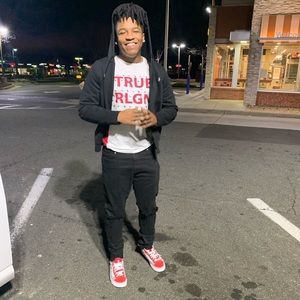 Meet your Posher, Devan